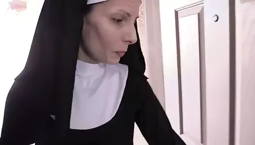 Порно видео Секс монахинь